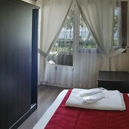 汽车旅馆 Palm Beach Club 乌尔拉