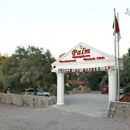 Palm Beach Club 모텔 울라